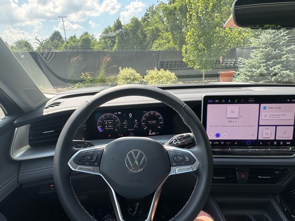 Vehicle image 20 of 36