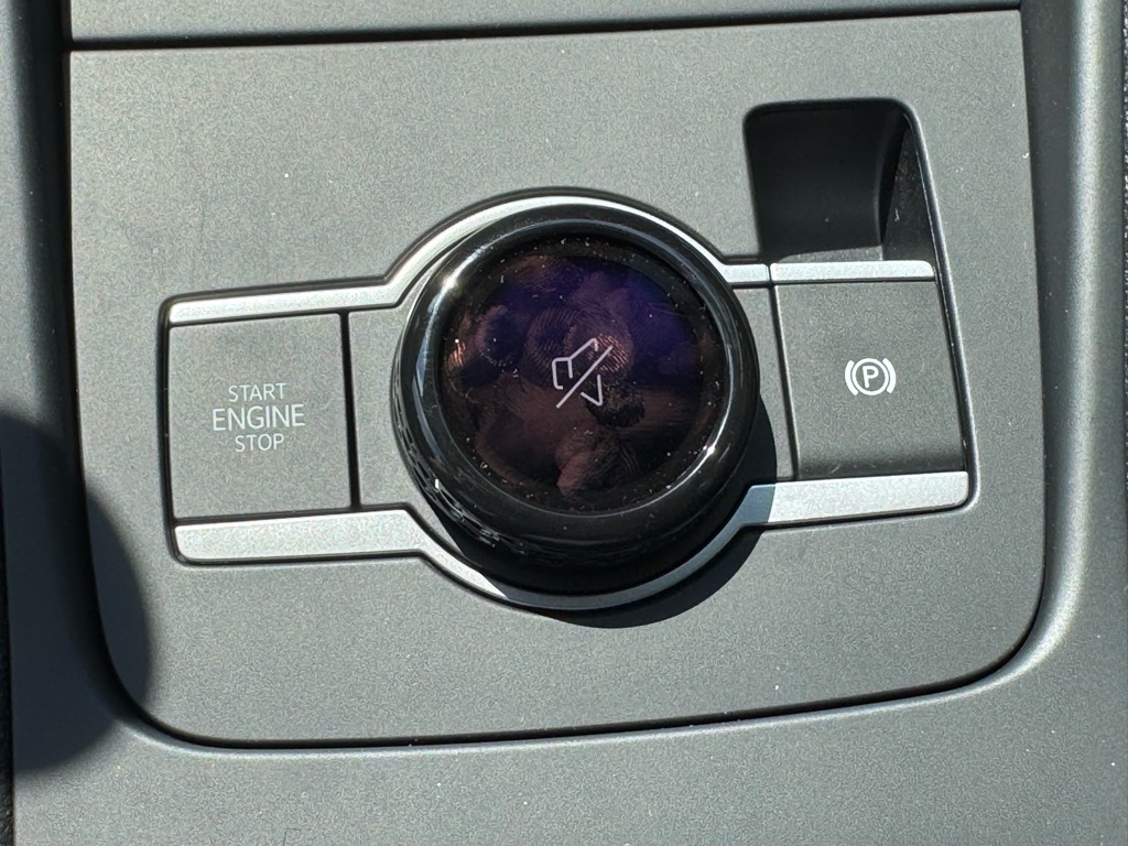 Vehicle image 28 of 36