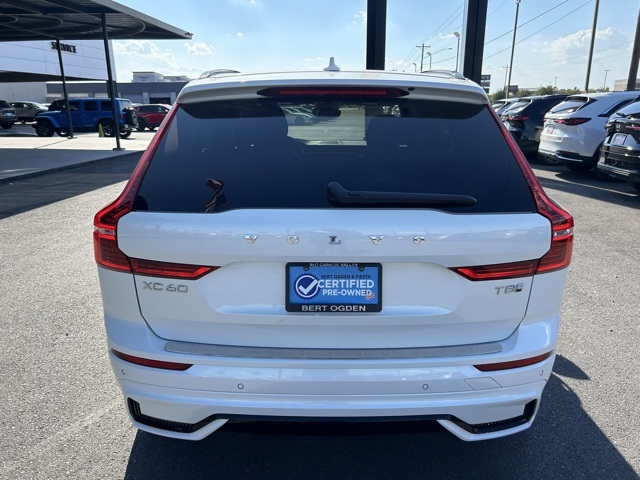 2025 Volvo XC60 Plug-In Hybrid Plus Image 9 of 30