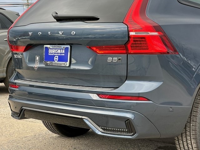 Vehicle image 7 of 28