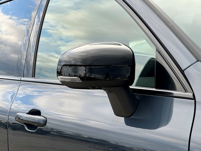 Vehicle image 6 of 28