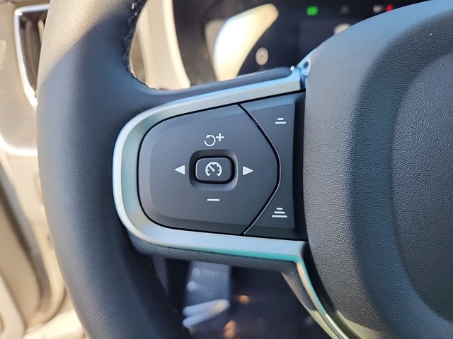 Vehicle image 14 of 25