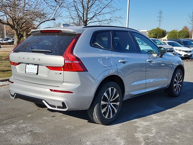 Vehicle image 4 of 25