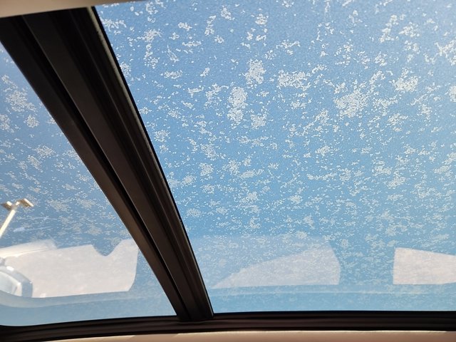 Vehicle image 23 of 25