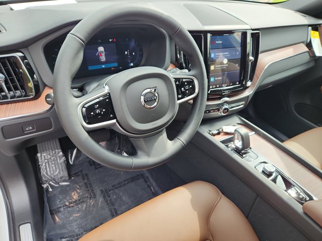 Vehicle image 13 of 26