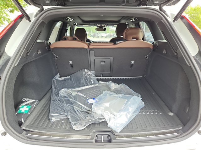 Vehicle image 7 of 26