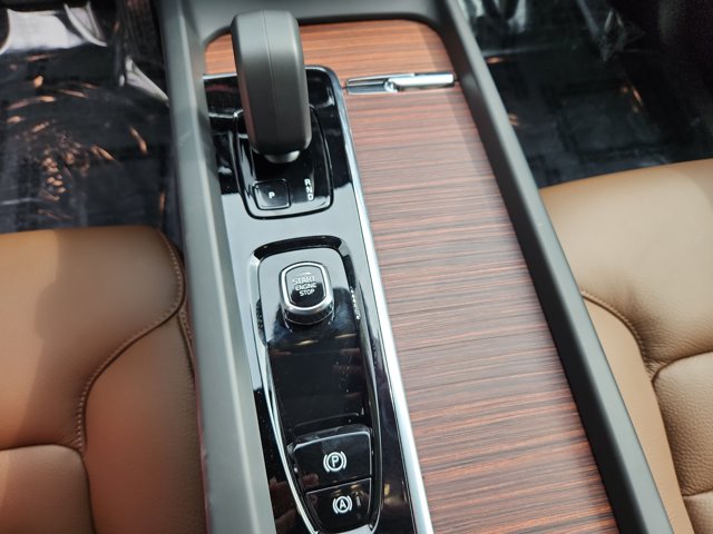 Vehicle image 19 of 26