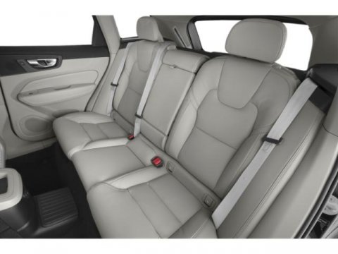 Vehicle image 13 of 16