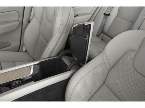 Vehicle image 14 of 16