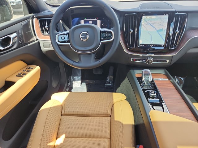Vehicle image 23 of 26