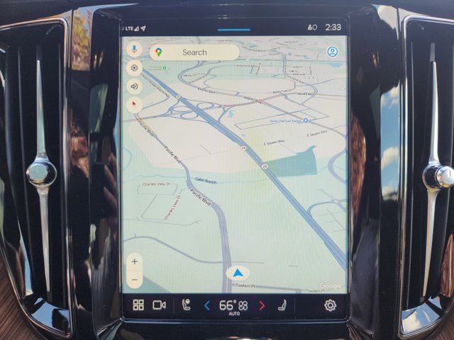 Vehicle image 16 of 26
