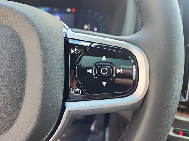 Vehicle image 15 of 26