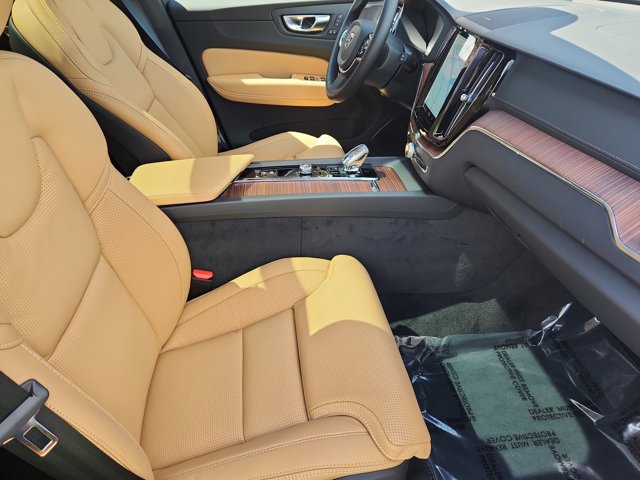 Vehicle image 25 of 26