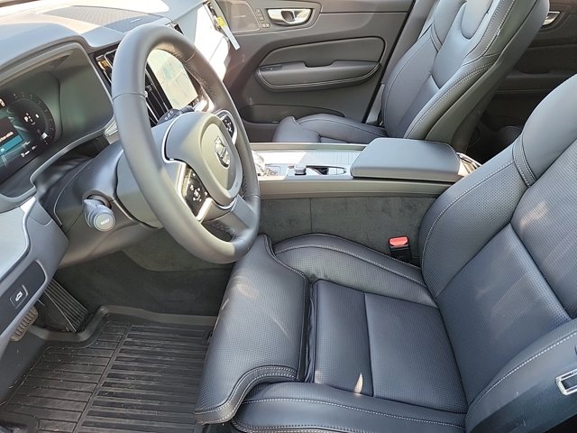 Vehicle image 10 of 26
