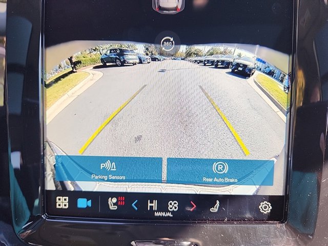Vehicle image 20 of 26