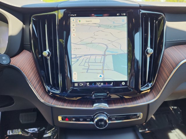 Vehicle image 12 of 26