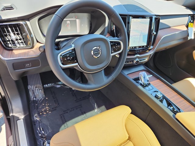 Vehicle image 10 of 26