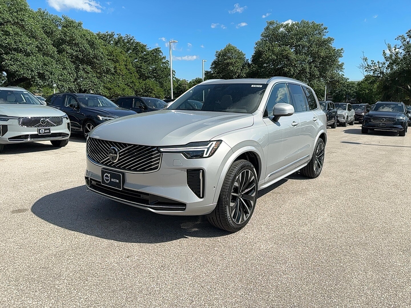 Vehicle image 1 of 24