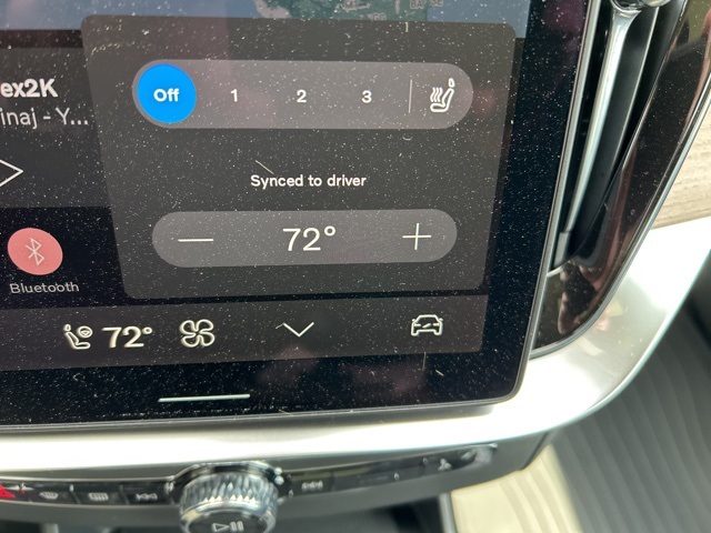 Vehicle image 43 of 77