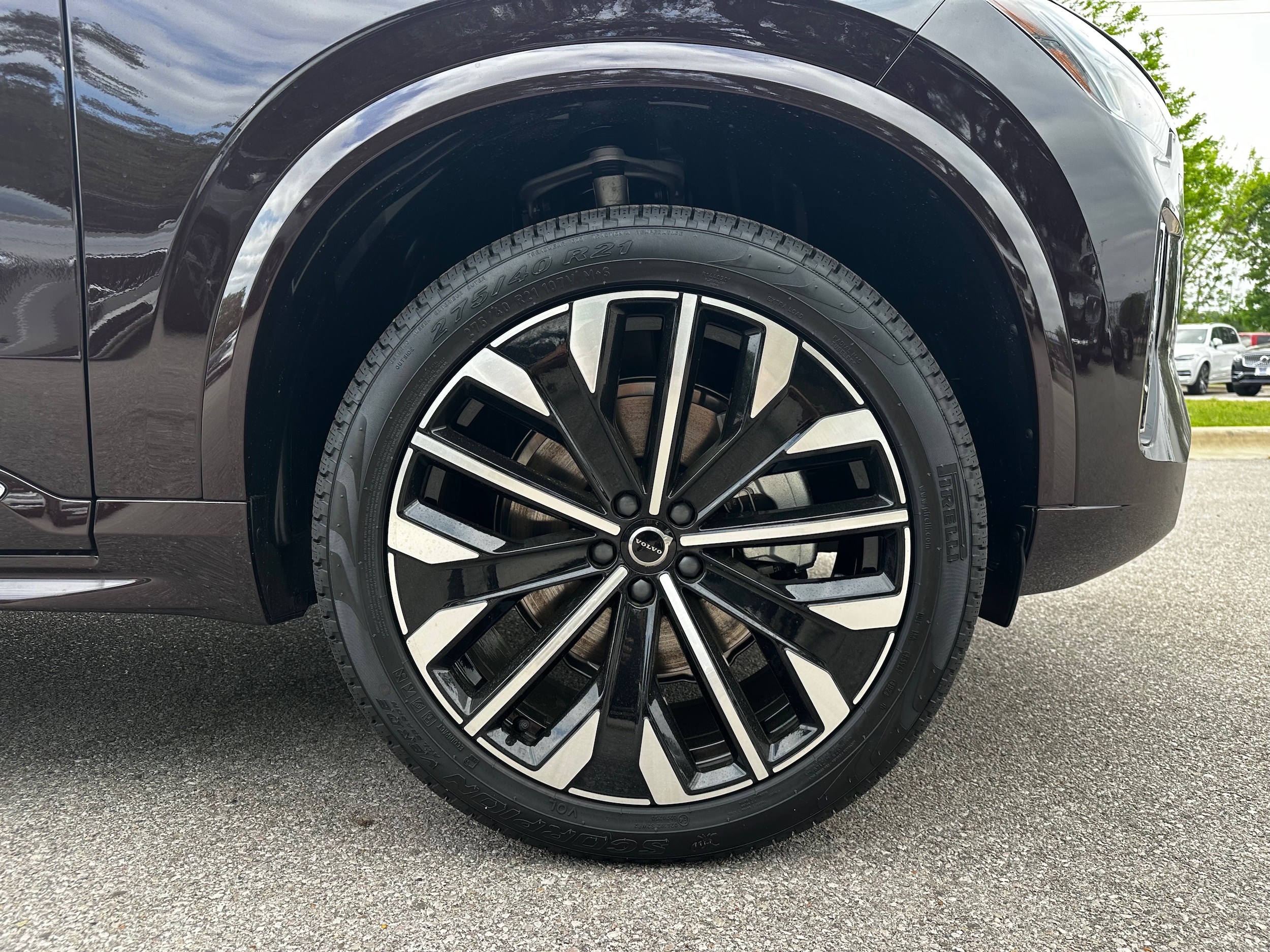 Vehicle image 7 of 14