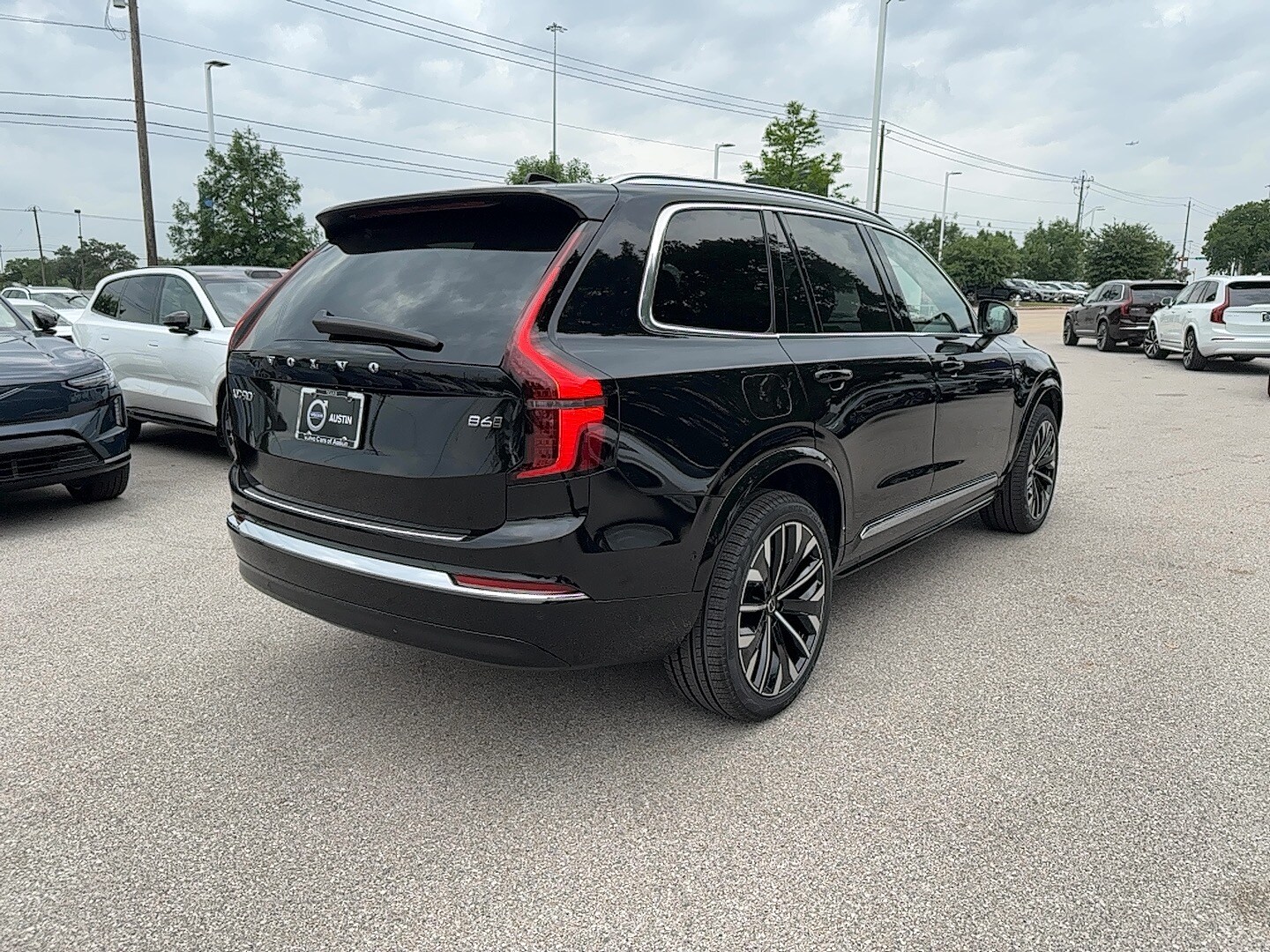 Vehicle image 6 of 26