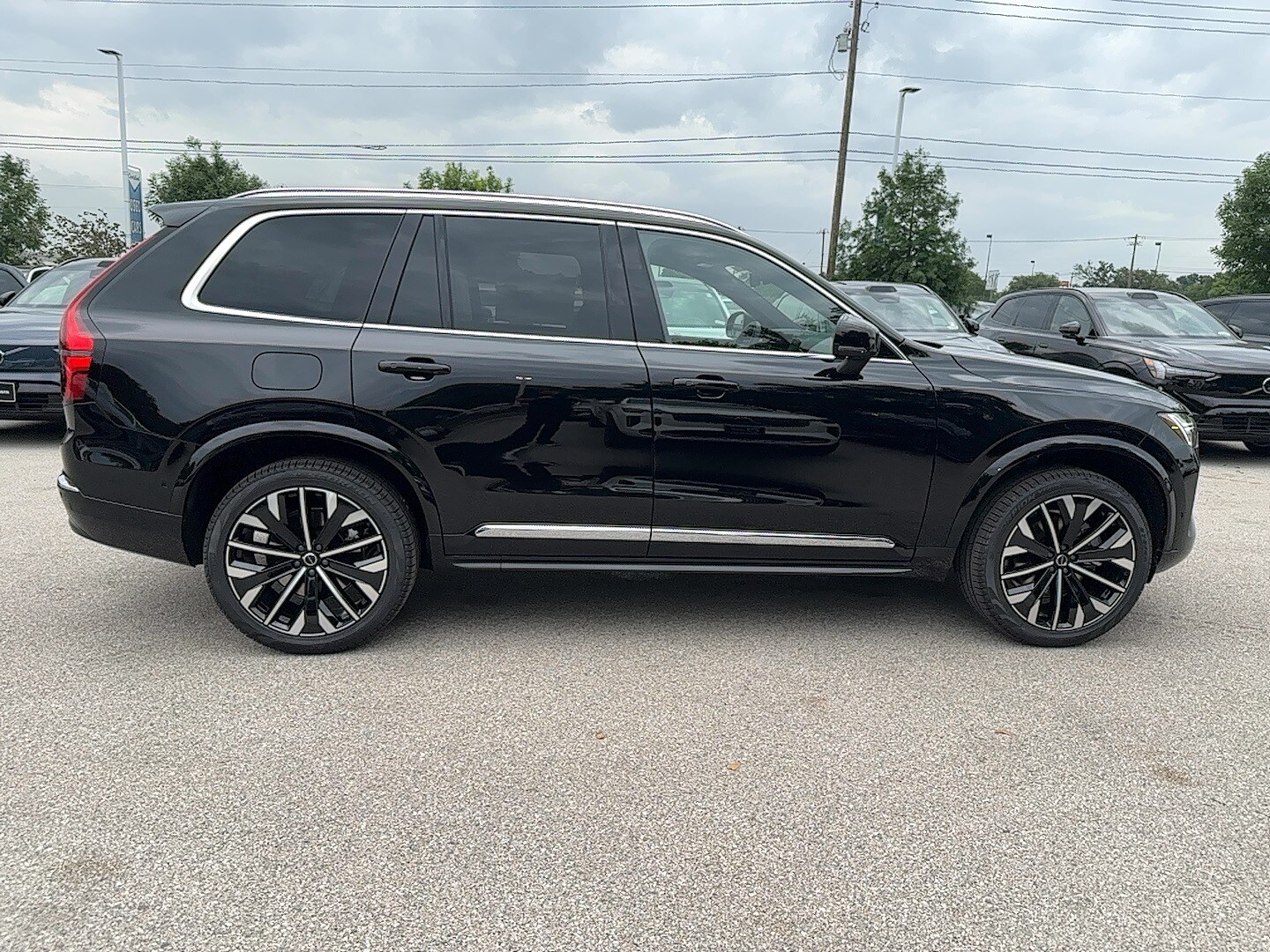 Vehicle image 5 of 26