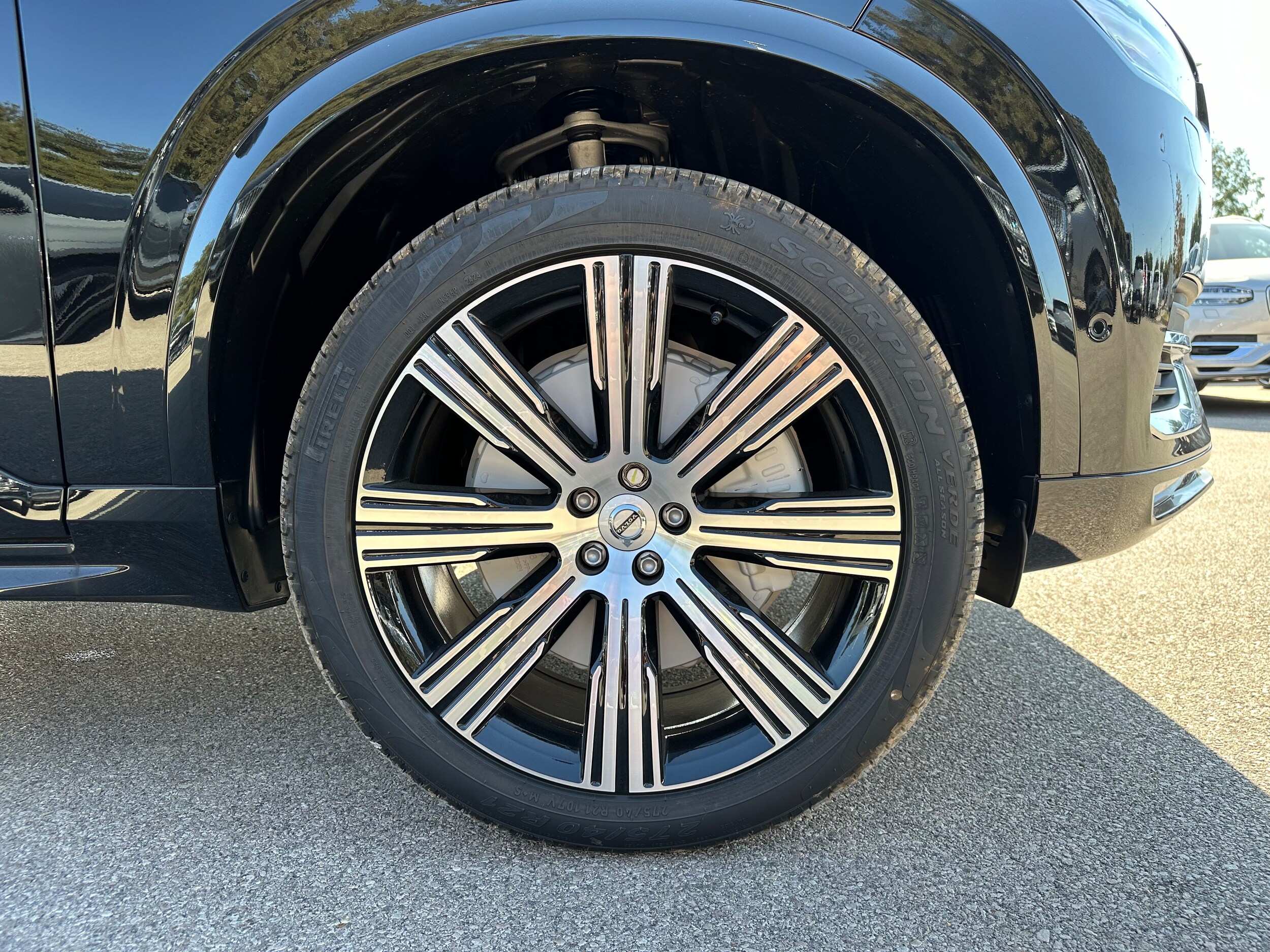 Vehicle image 7 of 15