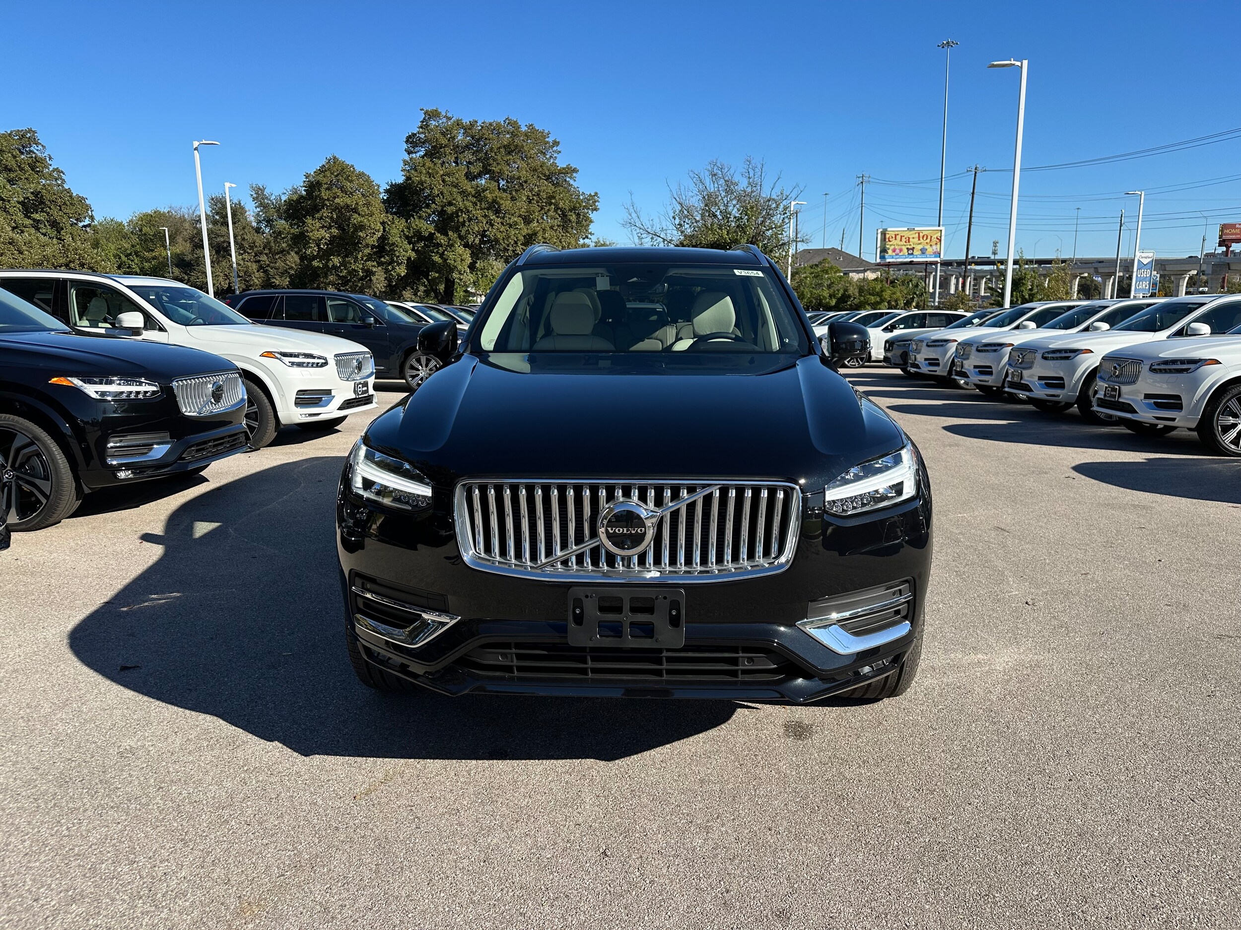 Vehicle image 6 of 16