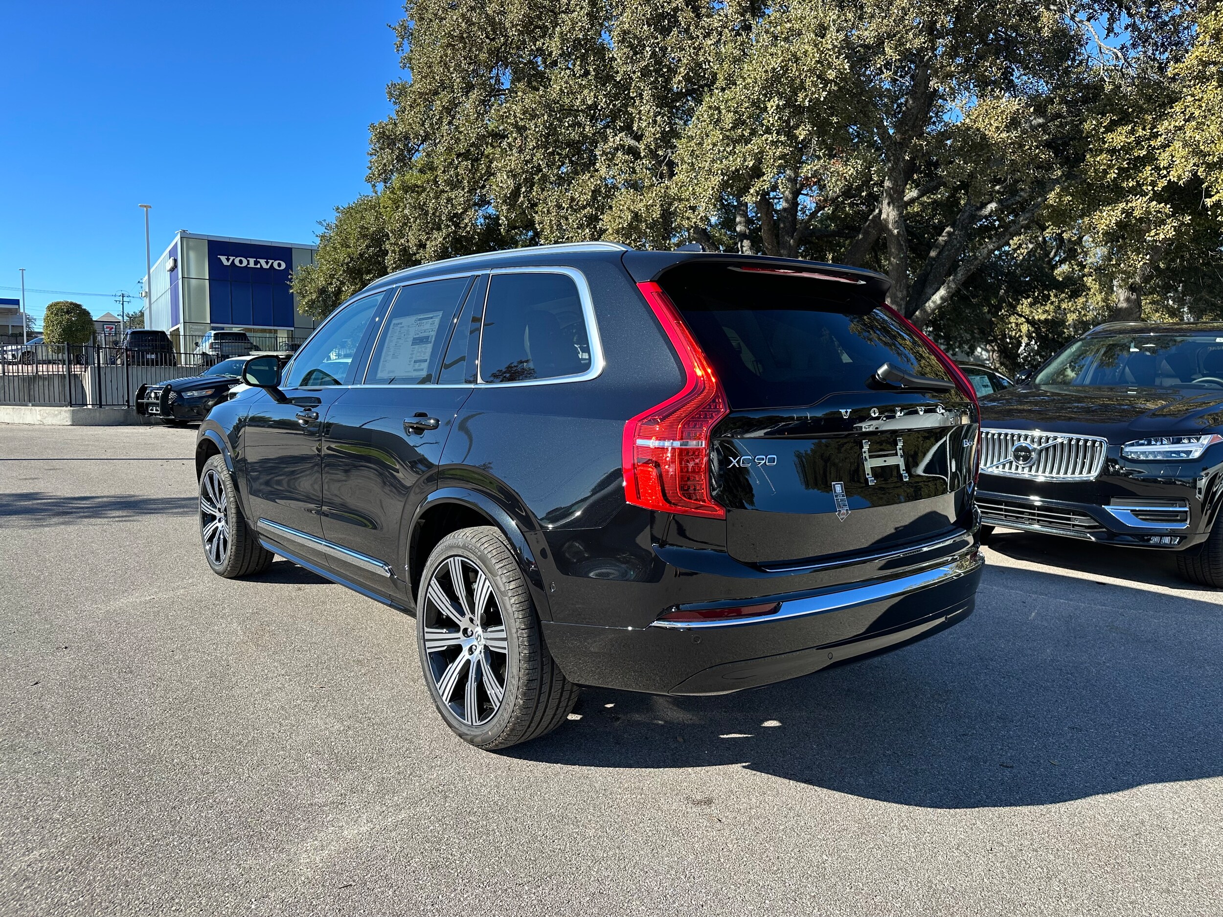 Vehicle image 4 of 16