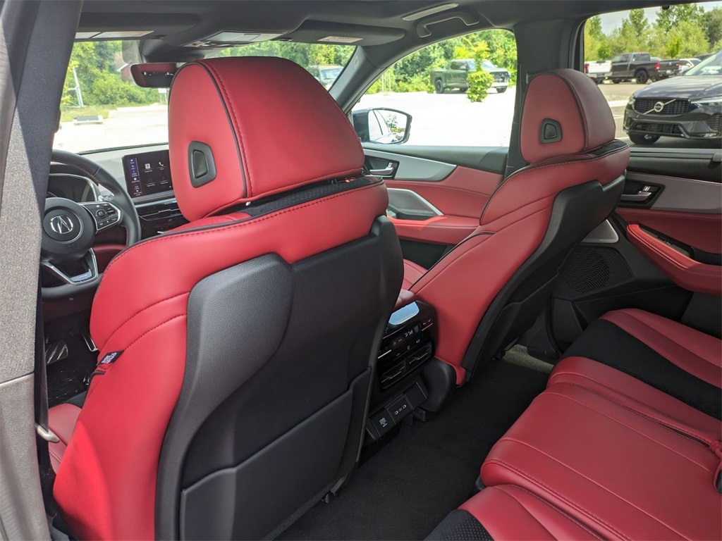 2026 Acura MDX A-Spec Image 13 of 33