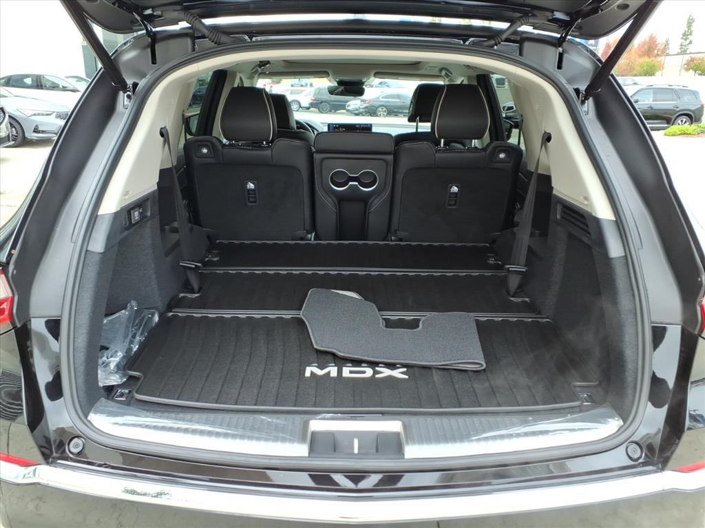 2026 Acura MDX Advance Image 12 of 28