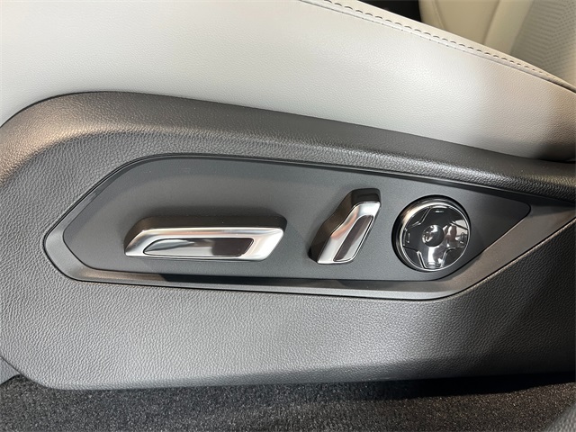 2026 Acura MDX Technology Image 35 of 37