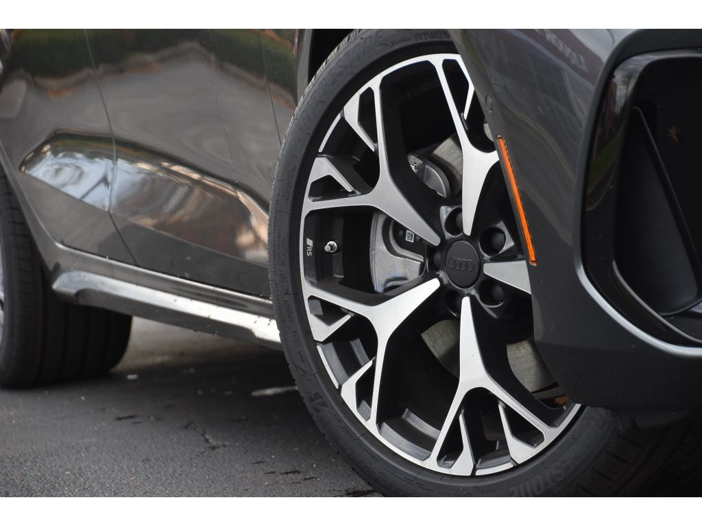 2026 Audi A6 Sedan Premium Plus Image 11 of 41