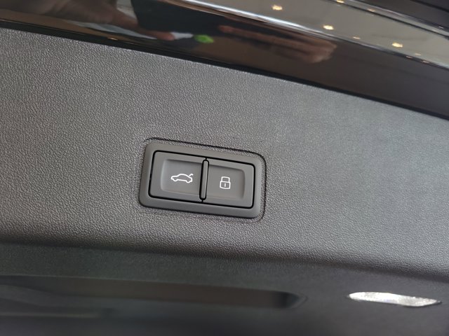 2026 Audi Q3 S line Image 23 of 30