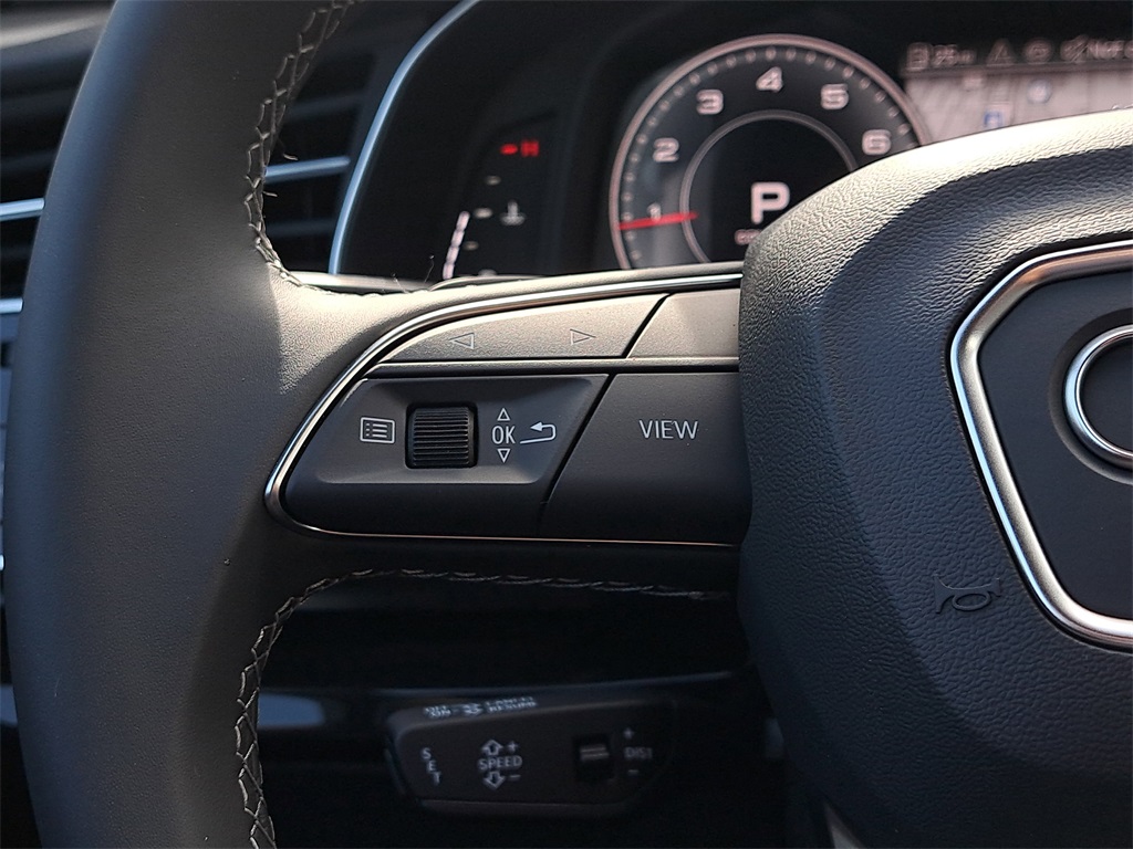 2026 Audi Q7 Prestige Image 23 of 32