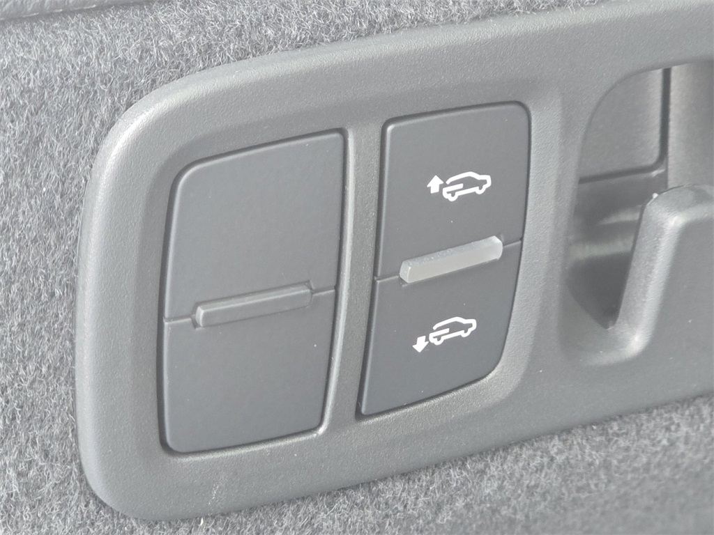 2026 Audi Q7 Prestige Image 46 of 50