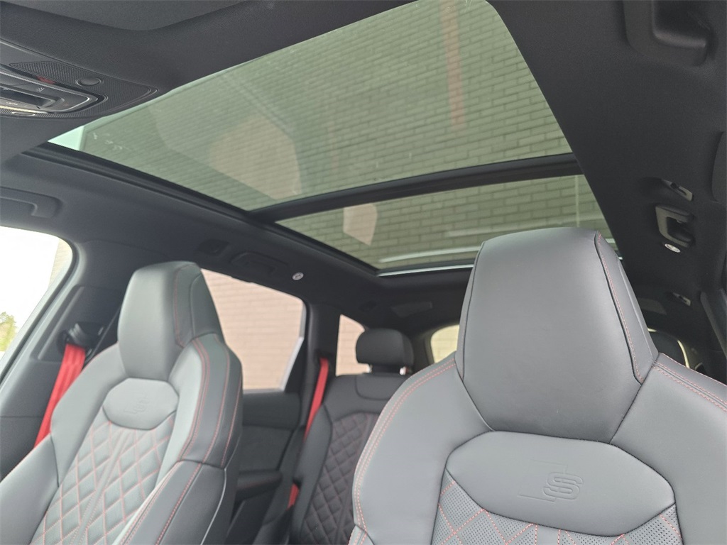 2026 Audi Q7 Prestige Image 15 of 50