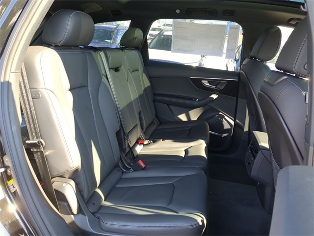 2026 Audi Q7 Premium Plus Image 11 of 20