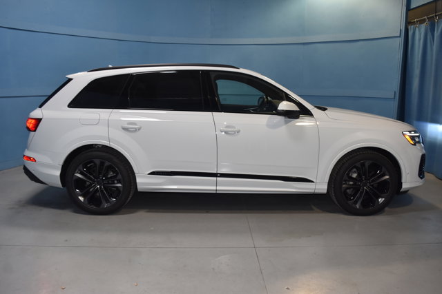 2026 Audi Q7 Premium Plus Image 3 of 26