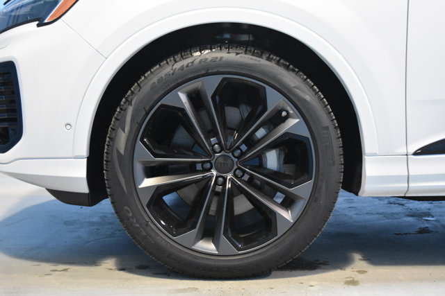 2026 Audi Q7 Premium Plus Image 5 of 26