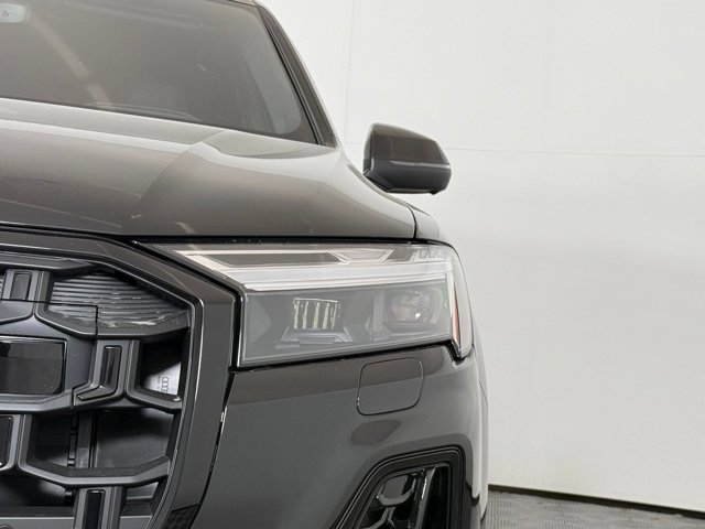 2026 Audi Q7 Prestige Image 18 of 29