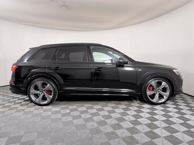 2026 Audi Q7 Prestige Image 4 of 29