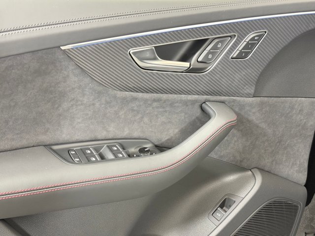 2026 Audi Q7 Prestige Image 24 of 29