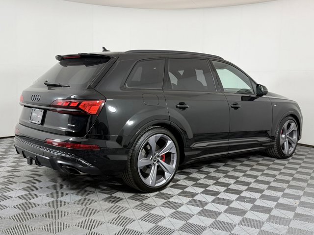 2026 Audi Q7 Prestige Image 5 of 29