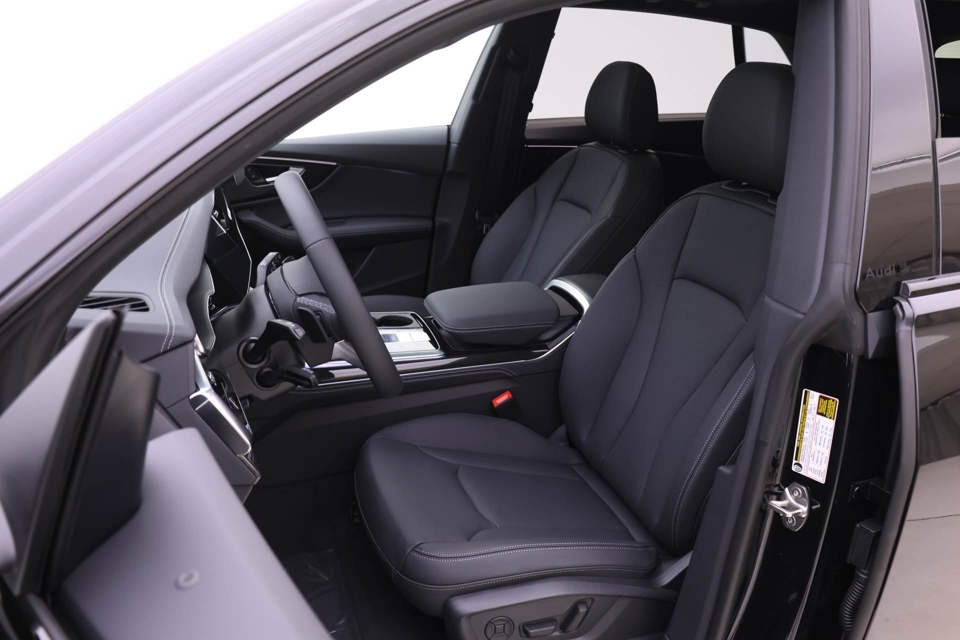 2026 Audi Q8 Premium Plus Image 7 of 17