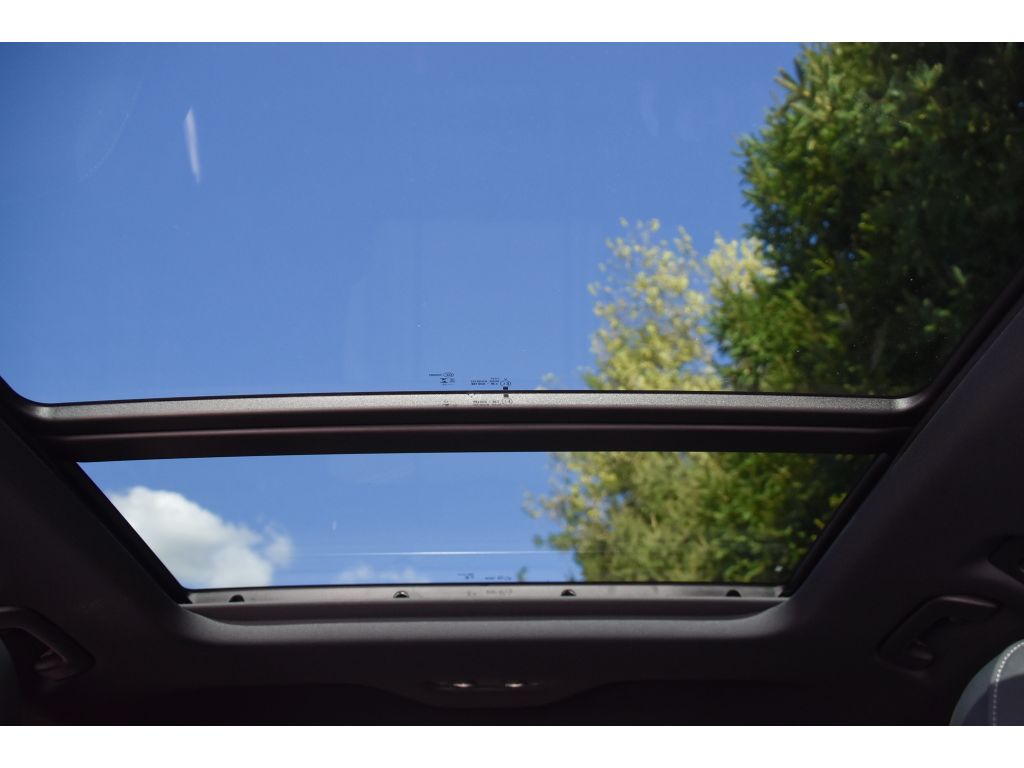 2026 Audi Q8 Prestige Image 2 of 41