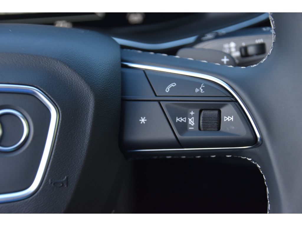 2026 Audi Q8 Prestige Image 27 of 41