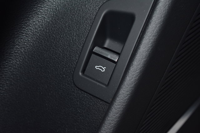 2026 Audi Q8 Prestige Image 23 of 25