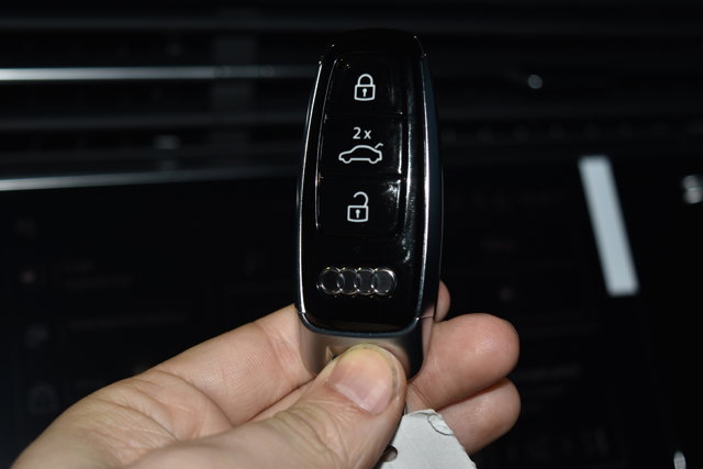 2026 Audi Q8 Prestige Image 15 of 25