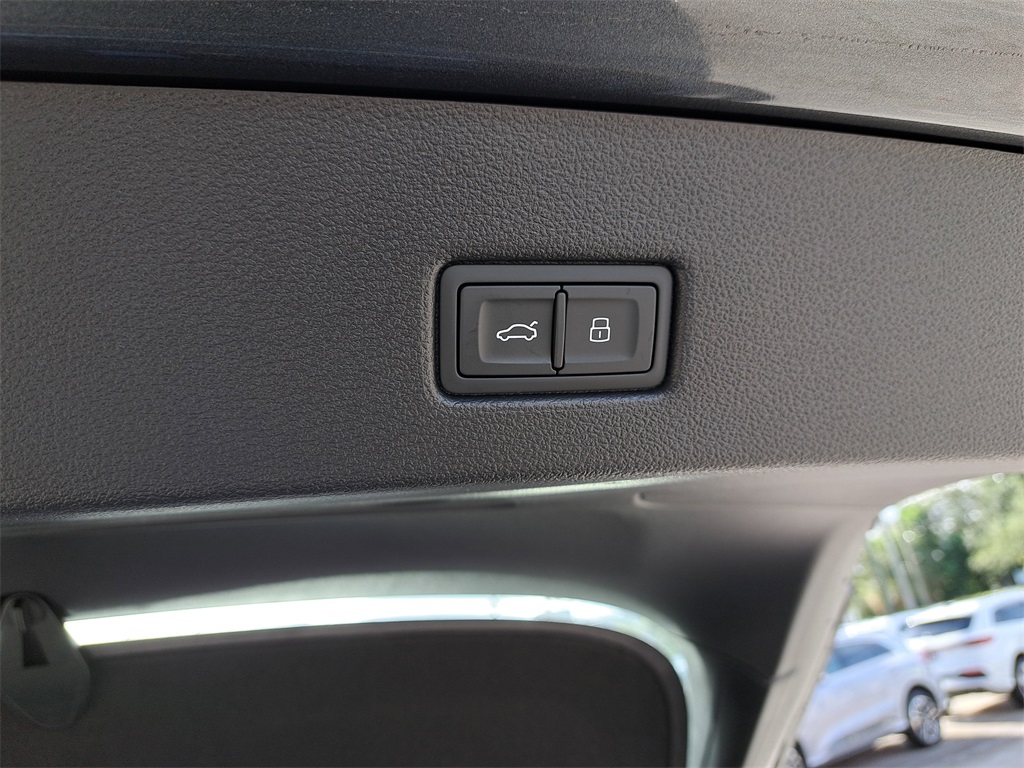 2026 Audi RS 7 Performance Image 27 of 31